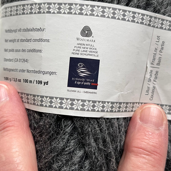 Álafoss Lopi Yarn - New Wool Made in Iceland - Dark Grey Heather Color