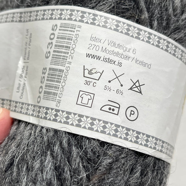 Álafoss Lopi Yarn - New Wool Made in Iceland - Dark Grey Heather Color